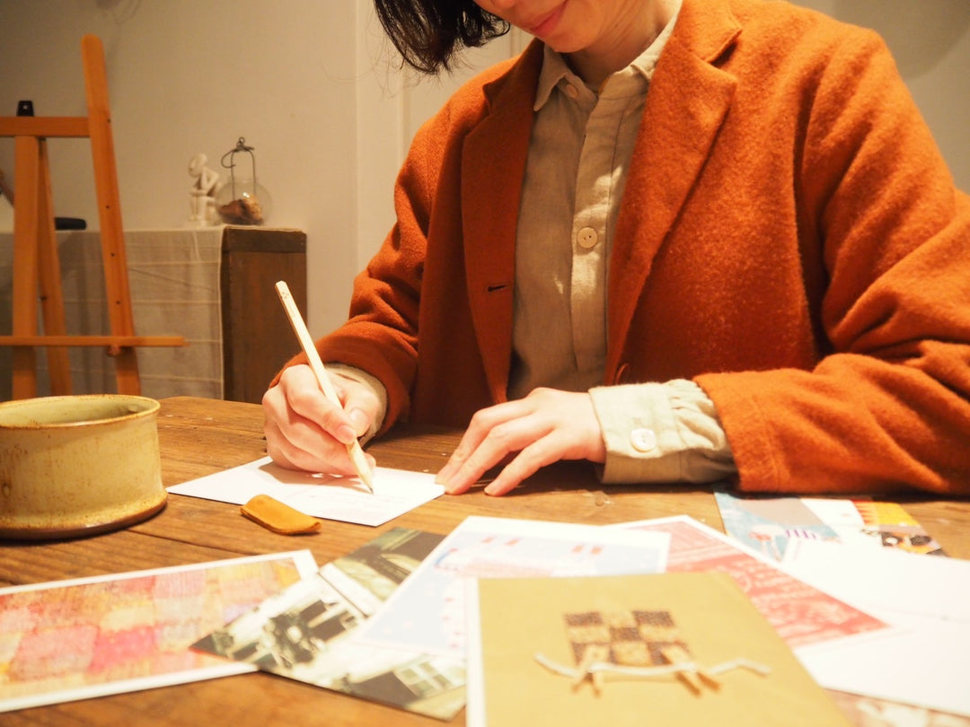 スタッフの愛用品「小花の寄木のヒノキえんぴつ」（前編）