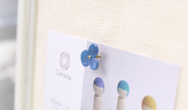 Cohanaにまつわるストーリー「貝釦のお花のプッシュピン」
