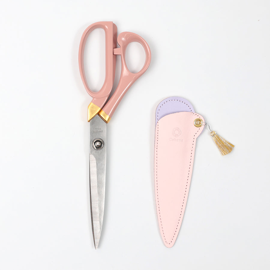 [Available in Limited Quantities] Seki Sakura Sewing Shears with Lacquered Handles and Gold Leaf Accents (45-411)