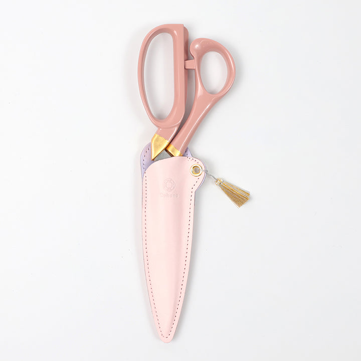 [Available in Limited Quantities] Seki Sakura Sewing Shears with Lacquered Handles and Gold Leaf Accents (45-411)