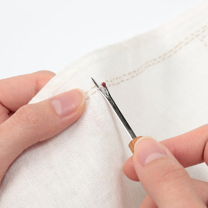 【数量限定】プレミアムお裁縫缶セット さくら（45-425）