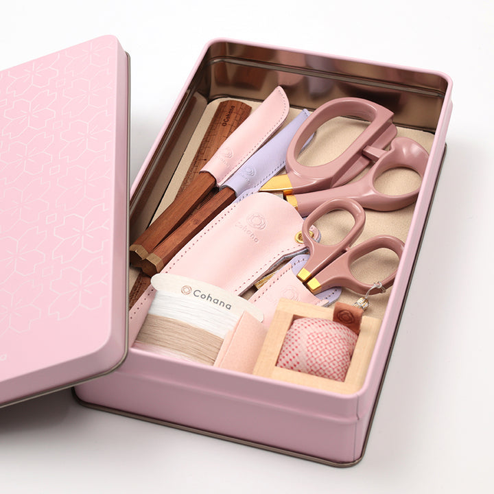 【数量限定】プレミアムお裁縫缶セット さくら（45-425）