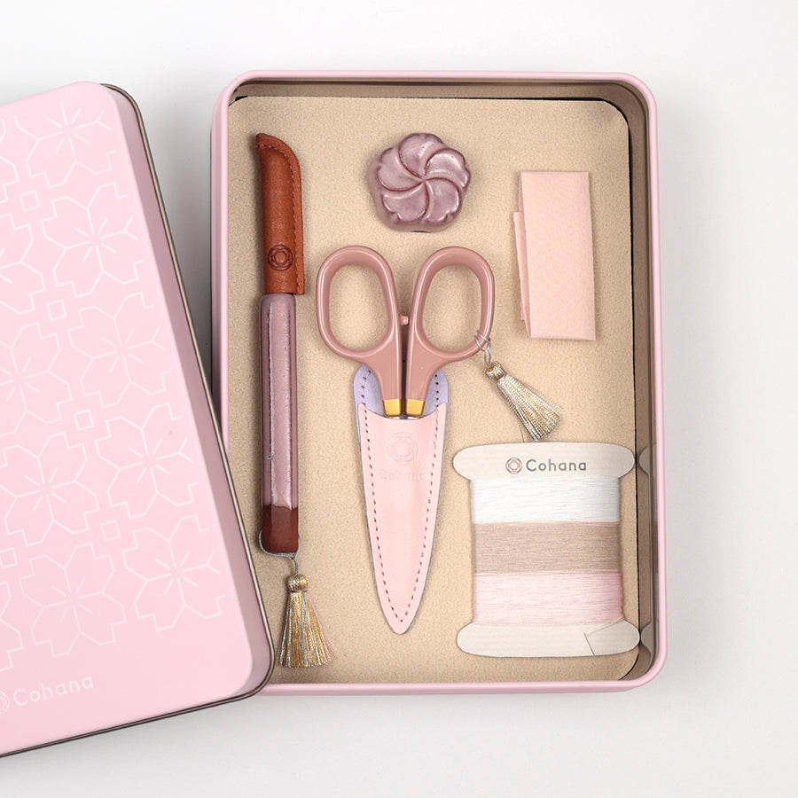 [Pre-order B: Expectect Stock Arrival Mid to Late March 2026] Sewing Tin Set – Sakura (45-426)
