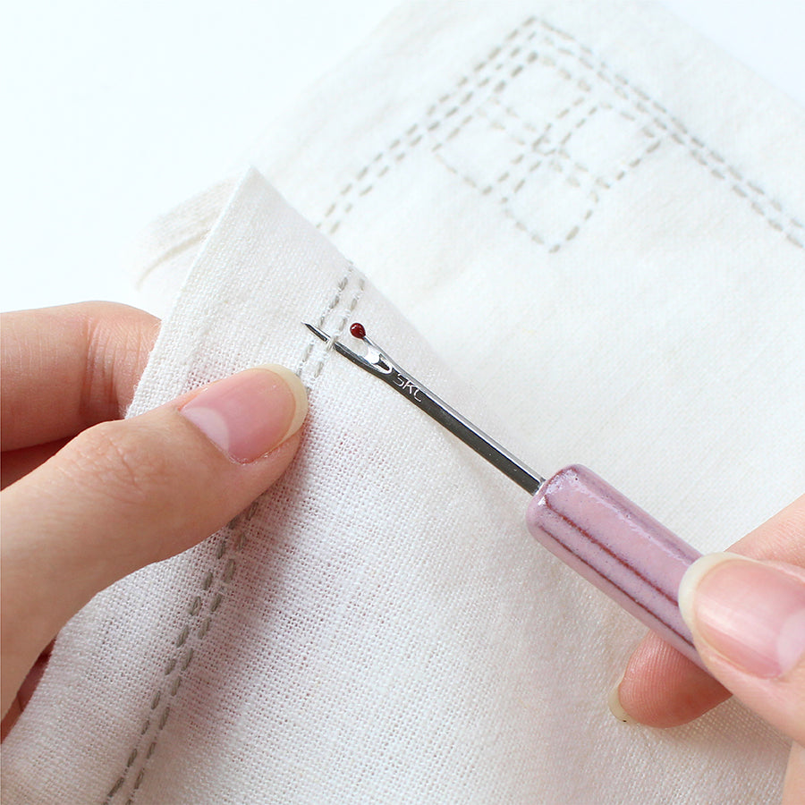 [Pre-order B: Expectect Stock Arrival Mid to Late March 2026] Sewing Tin Set – Sakura (45-426)