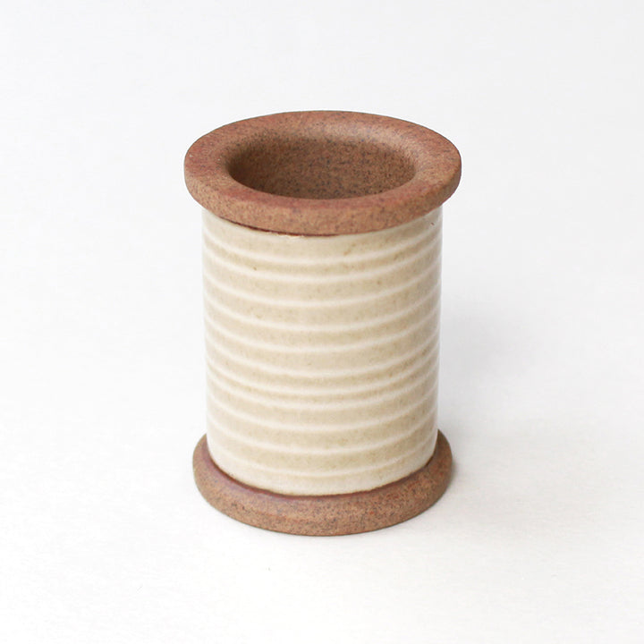 [Available in Limited Quantities] Hasami Magnet Pin Holder White with a Rose Sewing Pin