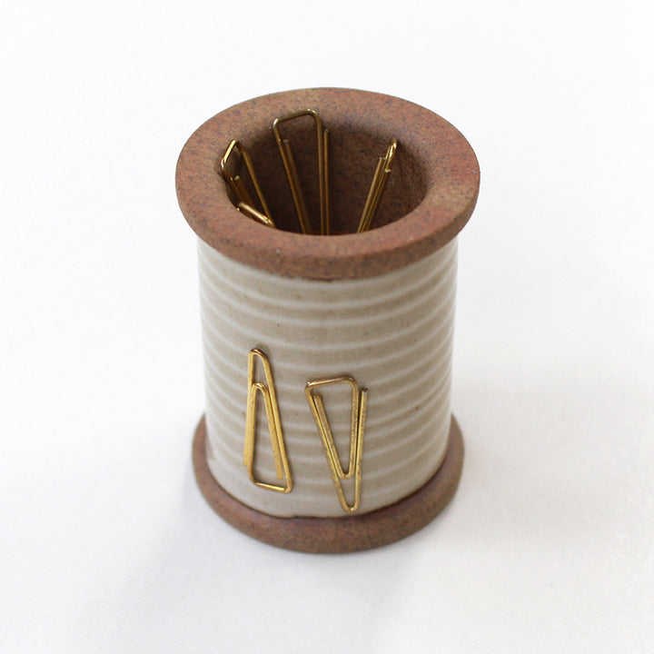 [Available in Limited Quantities] Hasami Magnet Pin Holder White with a Rose Sewing Pin