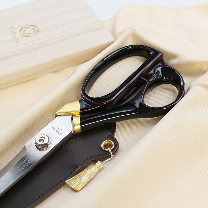 Sewing Shears with Lacquered Handles and Gold Leaf Tamenuri(45-442)