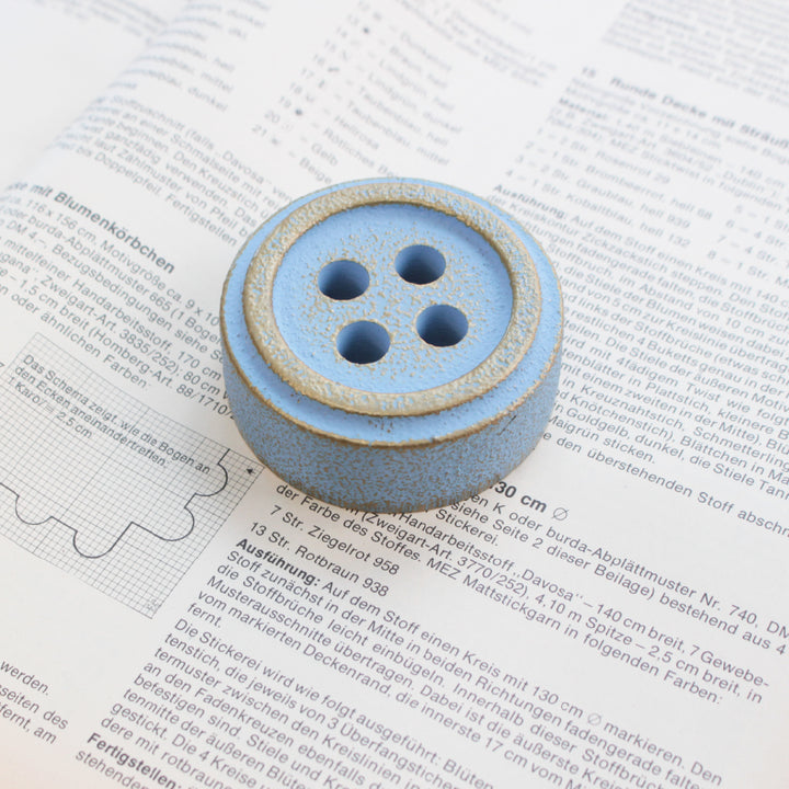 [Pre-order: Estimated Arrival in Mid-October] Nambu Iron Paperweight – 白藍 / 薄藍 / 紺藍