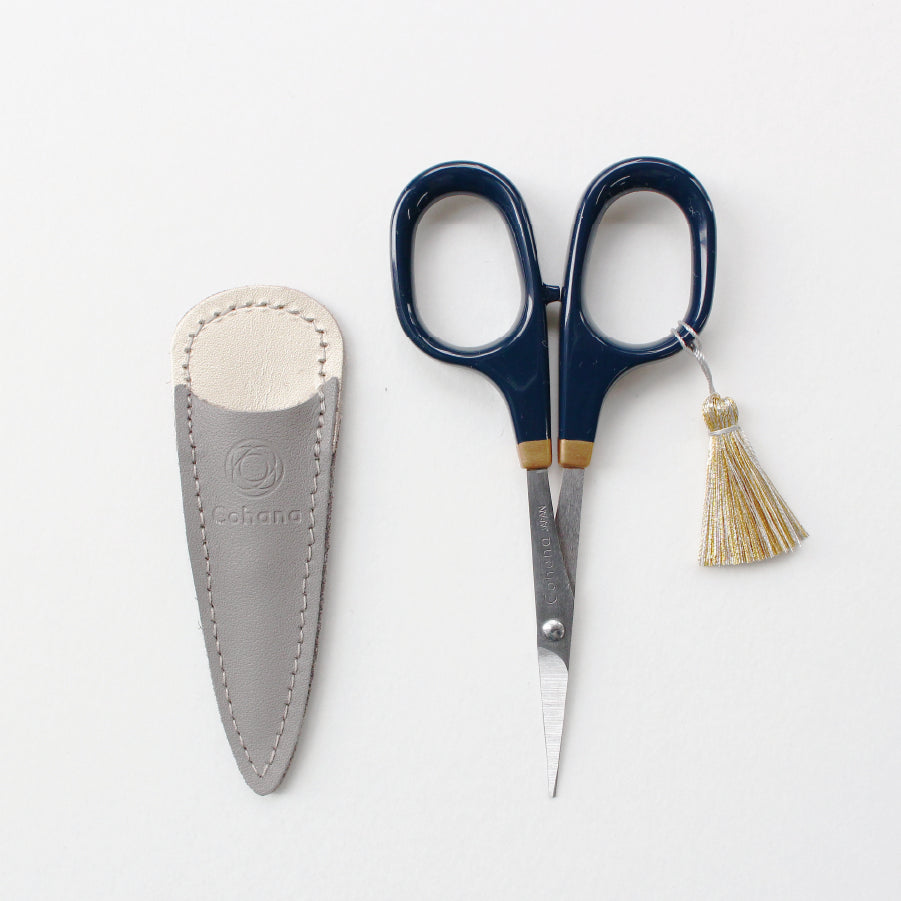 [Pre-order: Estimated Arrival in Mid-October] Small Scissors with Lacquered Handles – 濃藍 (45-483)