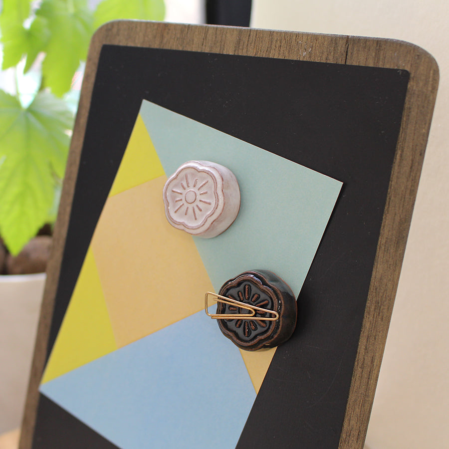 Awaji Kawara Magnetic Needle Rest