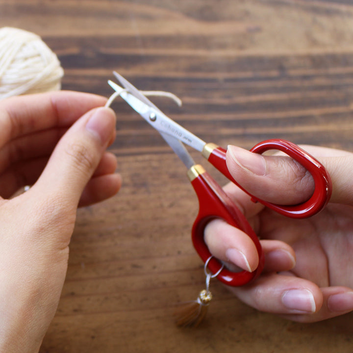 Small Scissors with Lacquered Handles (Shunuri) (45-140)