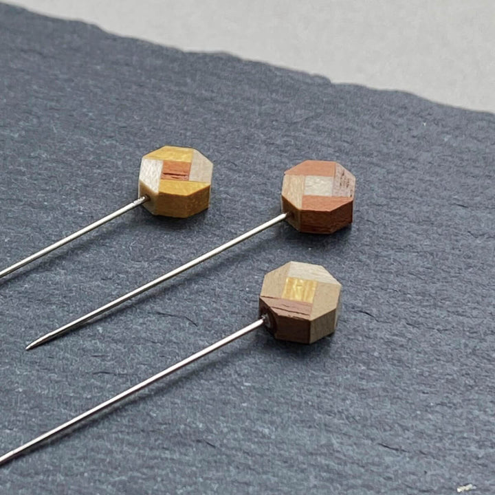 寄木細工のお花の待針 (45-182) - Cohana Online Store