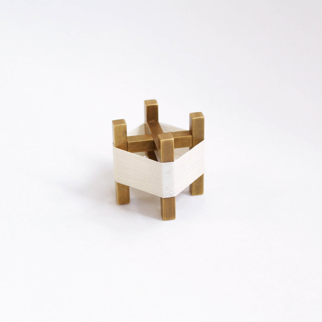 真ちゅうの小さな糸巻き - Cohana Online Store