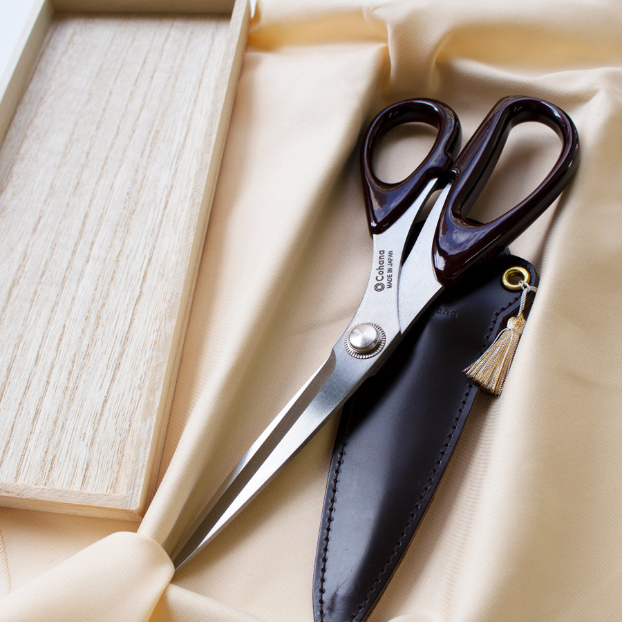 Seki Sewing Shears with Lacquered Handles (Tamenuri) (45-265)