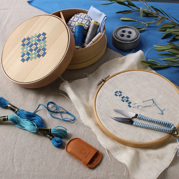 Magewappa Toolbox with Embroidery Hoops